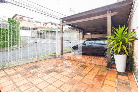 Casa à venda com 195m², 4 quartos e 3 vagas Casa à venda com 195m², 4 quartos e 3 vagasGaragem