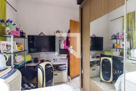 Casa à venda com 195m², 4 quartos e 3 vagas Casa à venda com 195m², 4 quartos e 3 vagasQuarto 2