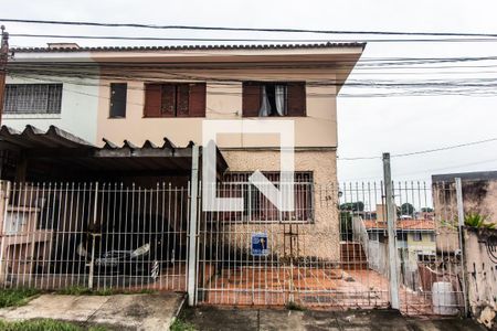 Casa à venda com 195m², 4 quartos e 3 vagas Casa à venda com 195m², 4 quartos e 3 vagasFachada