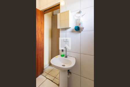 Casa à venda com 195m², 4 quartos e 3 vagas Casa à venda com 195m², 4 quartos e 3 vagasBanheiro da Suíte