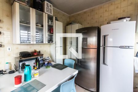 Casa à venda com 195m², 4 quartos e 3 vagas Casa à venda com 195m², 4 quartos e 3 vagasCozinha