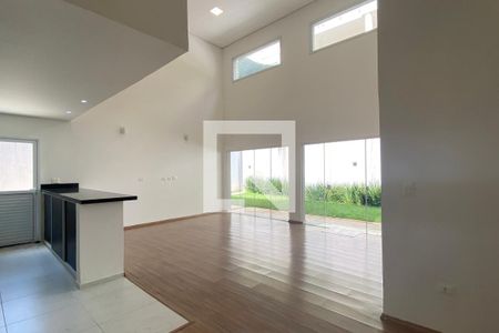 Casa de condomínio à venda com 350m², 4 quartos e 4 vagasSala