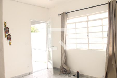 Sala de casa à venda com 2 quartos, 250m² em Vila Proost de Souza, Campinas