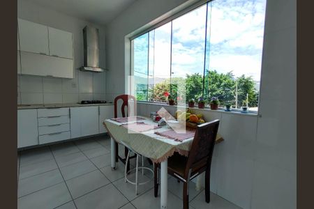 Apartamento à venda com 5 quartos, 194m² em Santa Tereza, Belo Horizonte