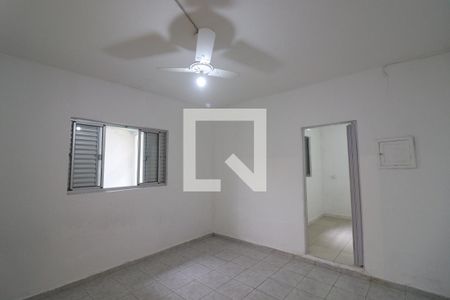 Quarto 2 de casa para alugar com 2 quartos, 70m² em Parque Peruche, São Paulo