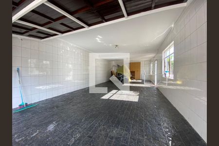 Casa à venda com 3 quartos, 600m² em Jardim Everest, São Paulo