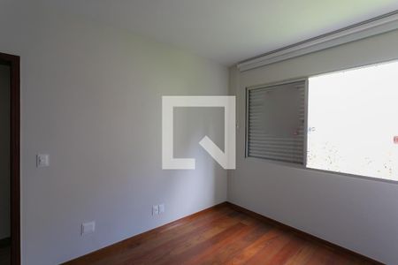 Quarto 2 de apartamento à venda com 3 quartos, 150m² em Santo Antônio, Belo Horizonte