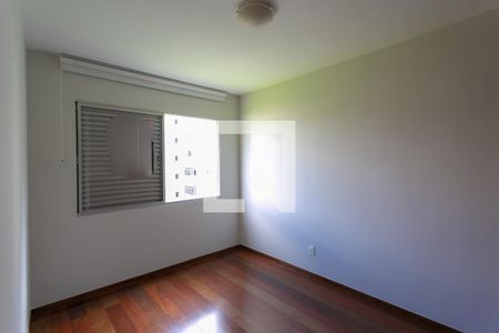 Quarto 2 de apartamento à venda com 3 quartos, 150m² em Santo Antônio, Belo Horizonte