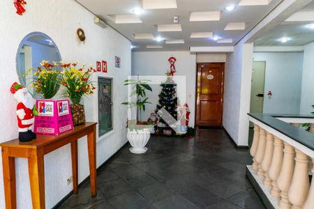 Hall de entrada de apartamento à venda com 3 quartos, 74m² em Vila do Encontro, São Paulo