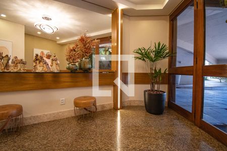 Apartamento à venda com 189m², 4 quartos e 2 vagas Apartamento à venda com 189m², 4 quartos e 2 vagashall de entrada