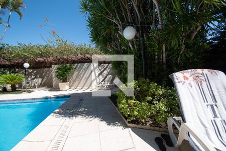 Apartamento à venda com 189m², 4 quartos e 2 vagas Apartamento à venda com 189m², 4 quartos e 2 vagaspiscina