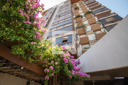 Apartamento à venda com 189m², 4 quartos e 2 vagas Apartamento à venda com 189m², 4 quartos e 2 vagasvista do prédio
