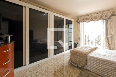 Casa à venda com 350m², 3 quartos e 4 vagas Casa à venda com 350m², 3 quartos e 4 vagasSuíte 2