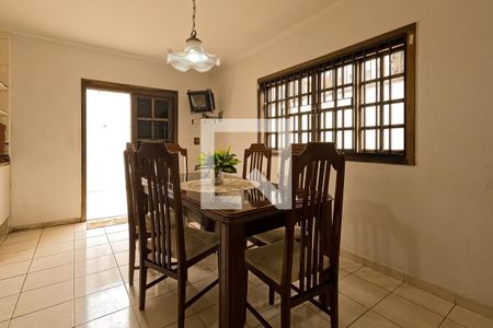 Casa à venda com 350m², 3 quartos e 4 vagas Casa à venda com 350m², 3 quartos e 4 vagasCozinha