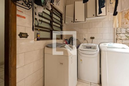 Casa à venda com 350m², 3 quartos e 4 vagas Casa à venda com 350m², 3 quartos e 4 vagasÁrea de Serviço