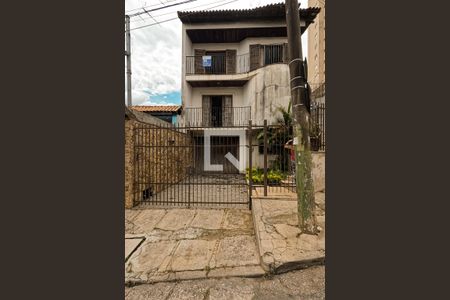 Casa à venda com 350m², 3 quartos e 4 vagas Casa à venda com 350m², 3 quartos e 4 vagasFachada da Casa