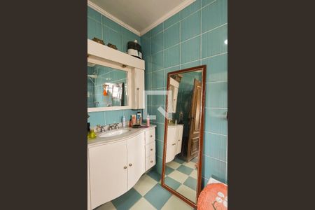 Casa à venda com 350m², 3 quartos e 4 vagas Casa à venda com 350m², 3 quartos e 4 vagasBanheiro da Suíte 2