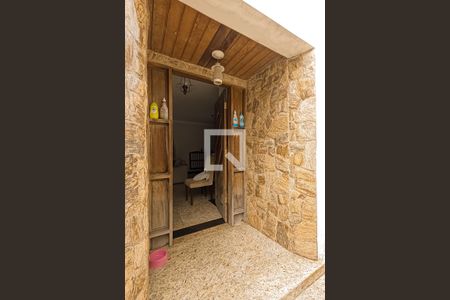 Casa à venda com 350m², 3 quartos e 4 vagas Casa à venda com 350m², 3 quartos e 4 vagasEntrada