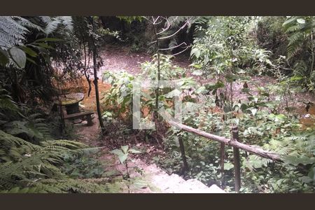 Casa de condomínio à venda com 300m², 4 quartos e 4 vagas