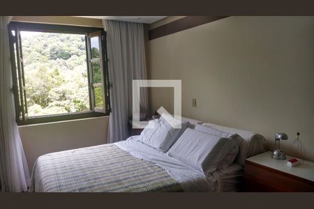Casa de Condomínio à venda com 4 quartos, 300m² em Estância Serrana, Nova Lima