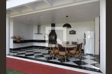 Casa à venda com 620m², 3 quartos e 6 vagas