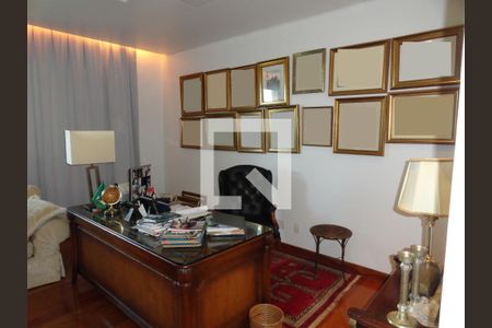 Casa à venda com 620m², 3 quartos e 6 vagas