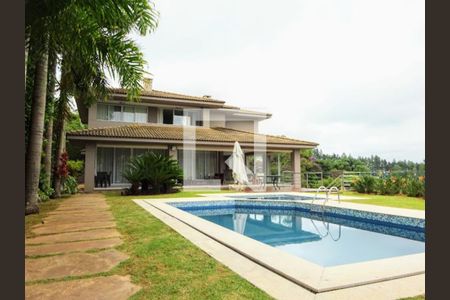 Casa de condomínio à venda com 620m², 5 quartos e 3 vagas