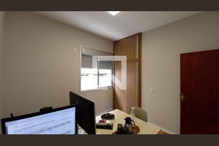 Casa à venda com 4 quartos, 264m² em Gutierrez, Belo Horizonte