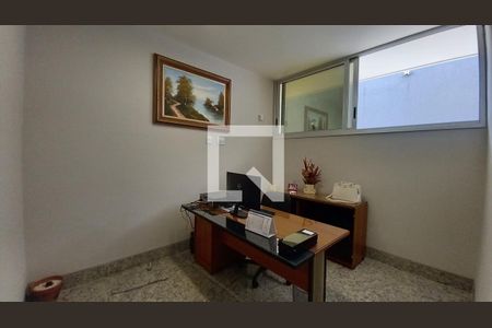 Casa à venda com 4 quartos, 264m² em Gutierrez, Belo Horizonte