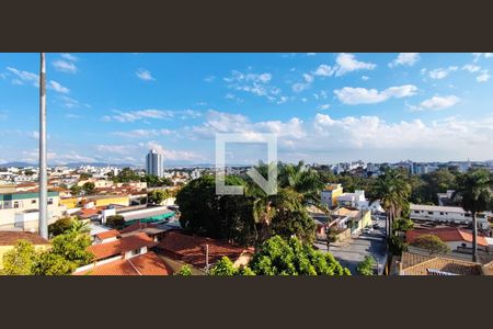 Apartamento à venda com 3 quartos, 177m² em Planalto, Belo Horizonte
