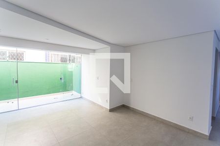 Apartamento à venda com 114m², 2 quartos e 2 vagasSala