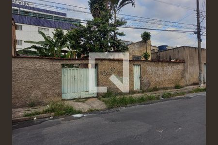 Casa à venda com 2 quartos, 300m² em Ipiranga, Belo Horizonte