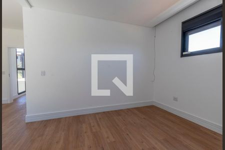 Casa de condomínio à venda com 344m², 4 quartos e 3 vagas Casa de condomínio à venda com 344m², 4 quartos e 3 vagasCloset