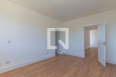 Casa de condomínio à venda com 344m², 4 quartos e 3 vagas Casa de condomínio à venda com 344m², 4 quartos e 3 vagasSuíte 2