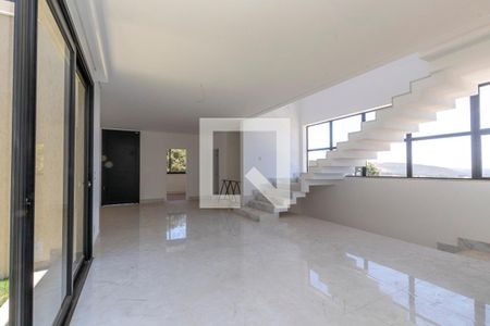 Sala de casa de condomínio à venda com 4 quartos, 344m² em Alphaville, Nova Lima