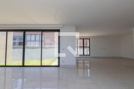 Sala de casa de condomínio à venda com 4 quartos, 344m² em Alphaville, Nova Lima