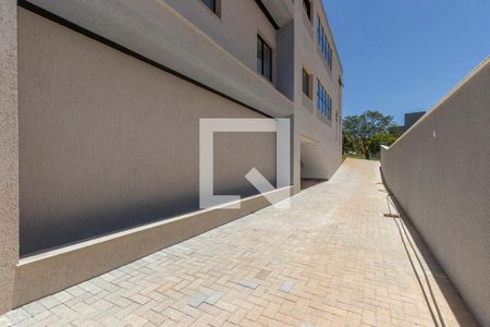 Casa de condomínio à venda com 344m², 4 quartos e 3 vagas Casa de condomínio à venda com 344m², 4 quartos e 3 vagasÁrea externa