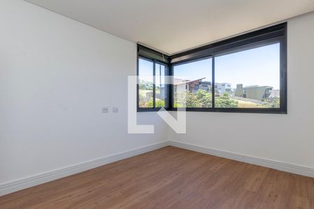 Casa de condomínio à venda com 344m², 4 quartos e 3 vagas Casa de condomínio à venda com 344m², 4 quartos e 3 vagasSuíte 2