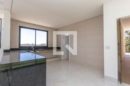 Casa de condomínio à venda com 344m², 4 quartos e 3 vagas Casa de condomínio à venda com 344m², 4 quartos e 3 vagasCozinha