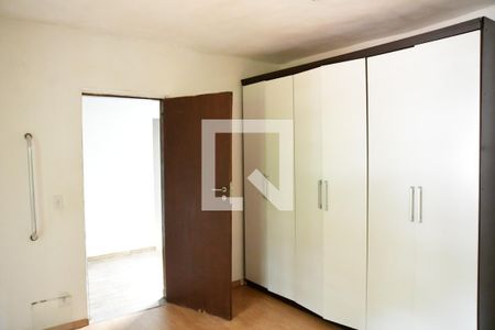 Quarto de casa para alugar com 3 quartos, 200m² em Jardim Colibri, Cotia