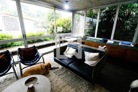 Sala  de casa à venda com 5 quartos, 400m² em Jardim Viana, São Paulo