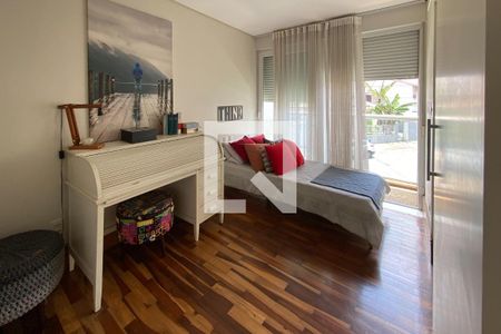 Casa à venda com 390m², 3 quartos e 6 vagas Casa à venda com 390m², 3 quartos e 6 vagasSuíte 2
