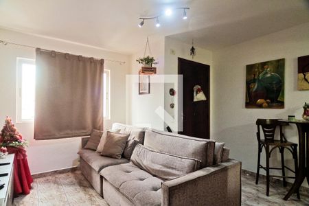 Sala de apartamento para alugar com 2 quartos, 64m² em Vila Iório, São Paulo