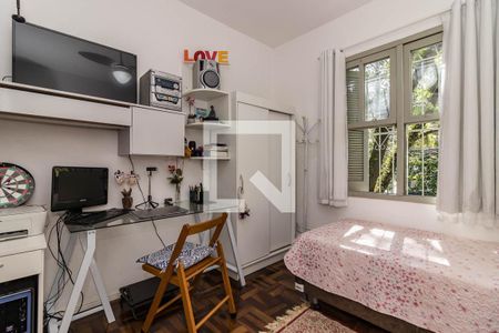 Dormitório de apartamento à venda com 2 quartos, 58m² em Cristal, Porto Alegre