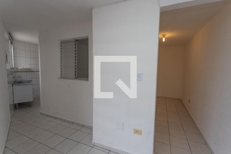 Sala  de kitnet/studio para alugar com 1 quarto, 40m² em Canhema, Diadema