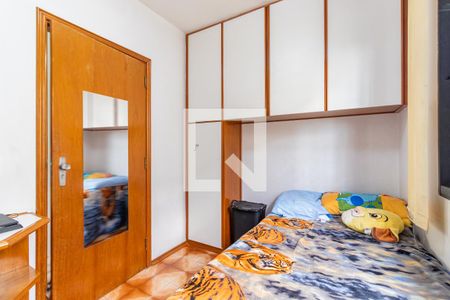 Quarto 1 de casa para alugar com 3 quartos, 165m² em Vila Marari, São Paulo