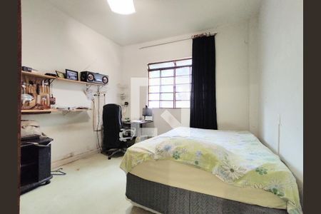 Casa à venda com 6 quartos, 220m² em Santa Tereza, Belo Horizonte