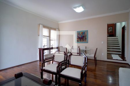 Sala de casa para alugar com 4 quartos, 250m² em Vila Jardini, Sorocaba