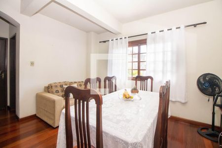 Sala de casa à venda com 3 quartos, 280m² em Cascata, Porto Alegre