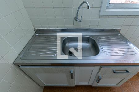 Cozinha de apartamento para alugar com 1 quarto, 35m² em Centro, São Leopoldo